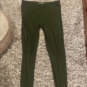 Olive Leggings Size Large